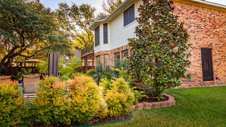 Home exterior built to withstand Texas weather conditions including heat and storms in Dallas Texas